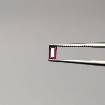 Espinela Rojo 4.3 x 2 MM