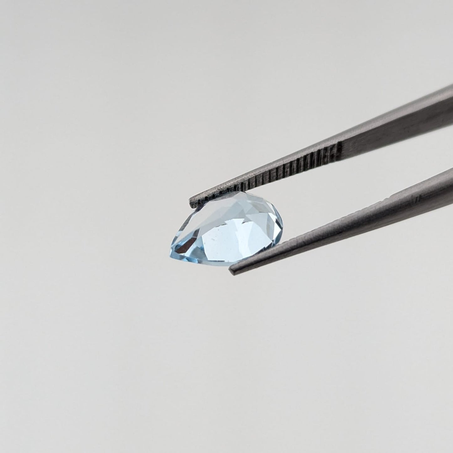 Topacio Sky Blue Facetado Gota 6 mm x 9 mm