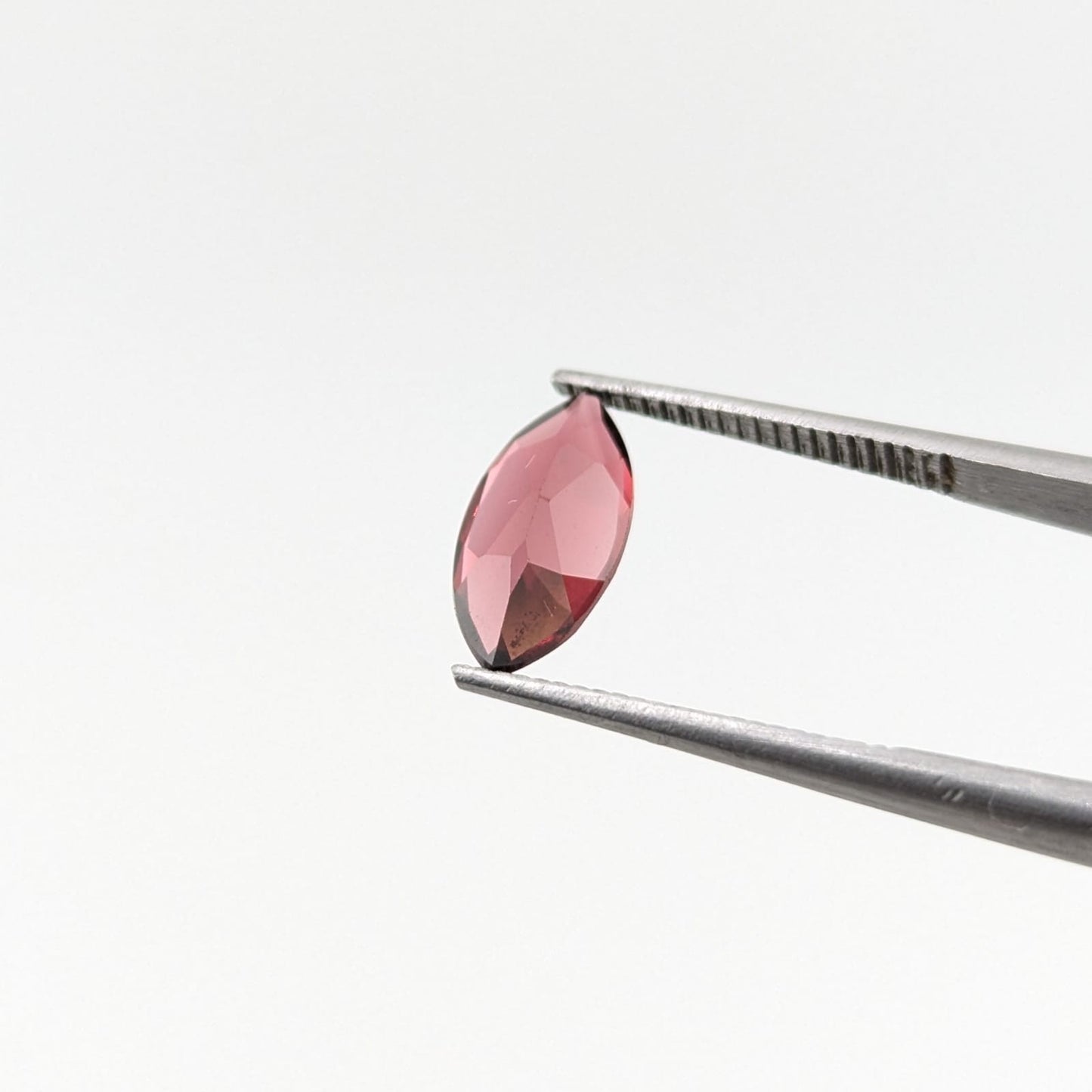 Granate Facetado Marqueza 5 mm x 10 mm