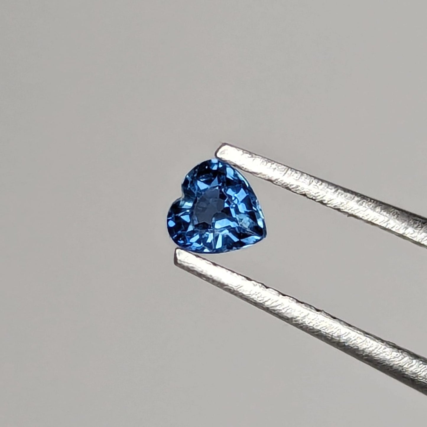 Zafiro Azul Facetado Corazón 3 mm