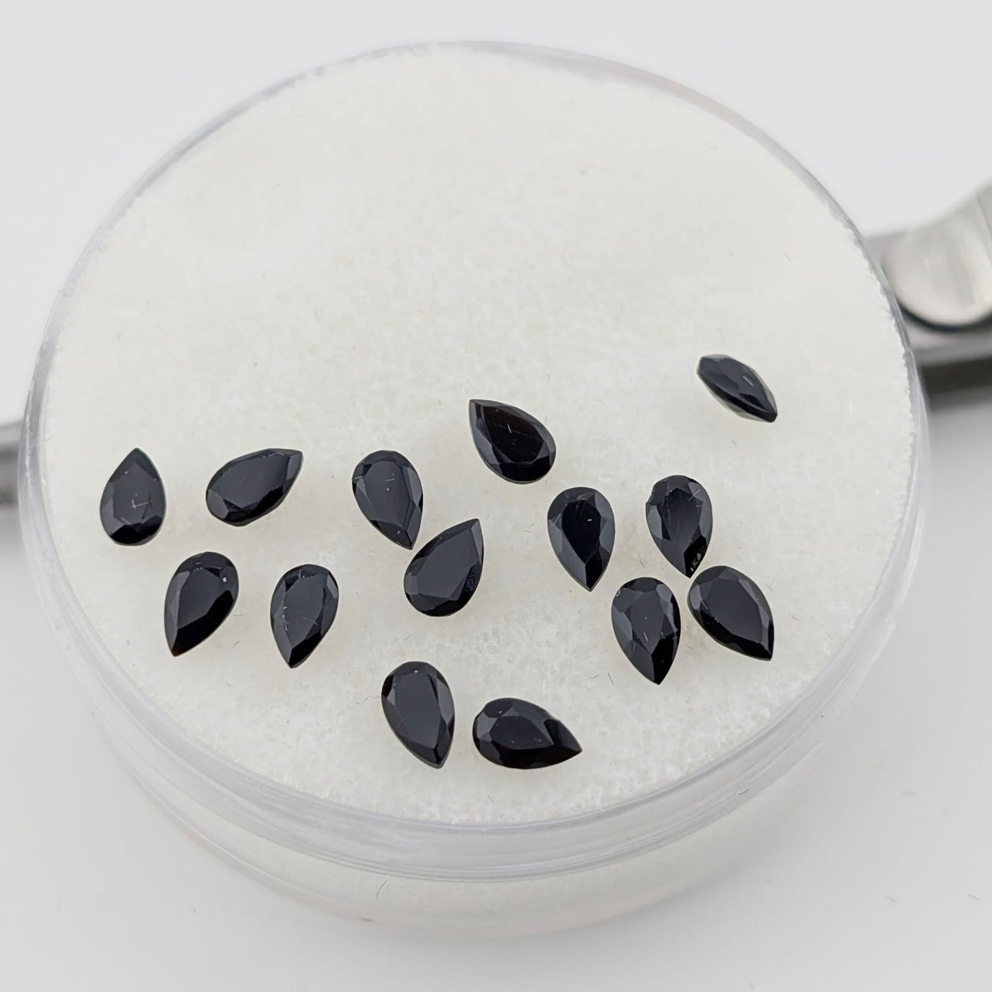 Ónix Negro Facetado Gota 3 mm x 5 mm