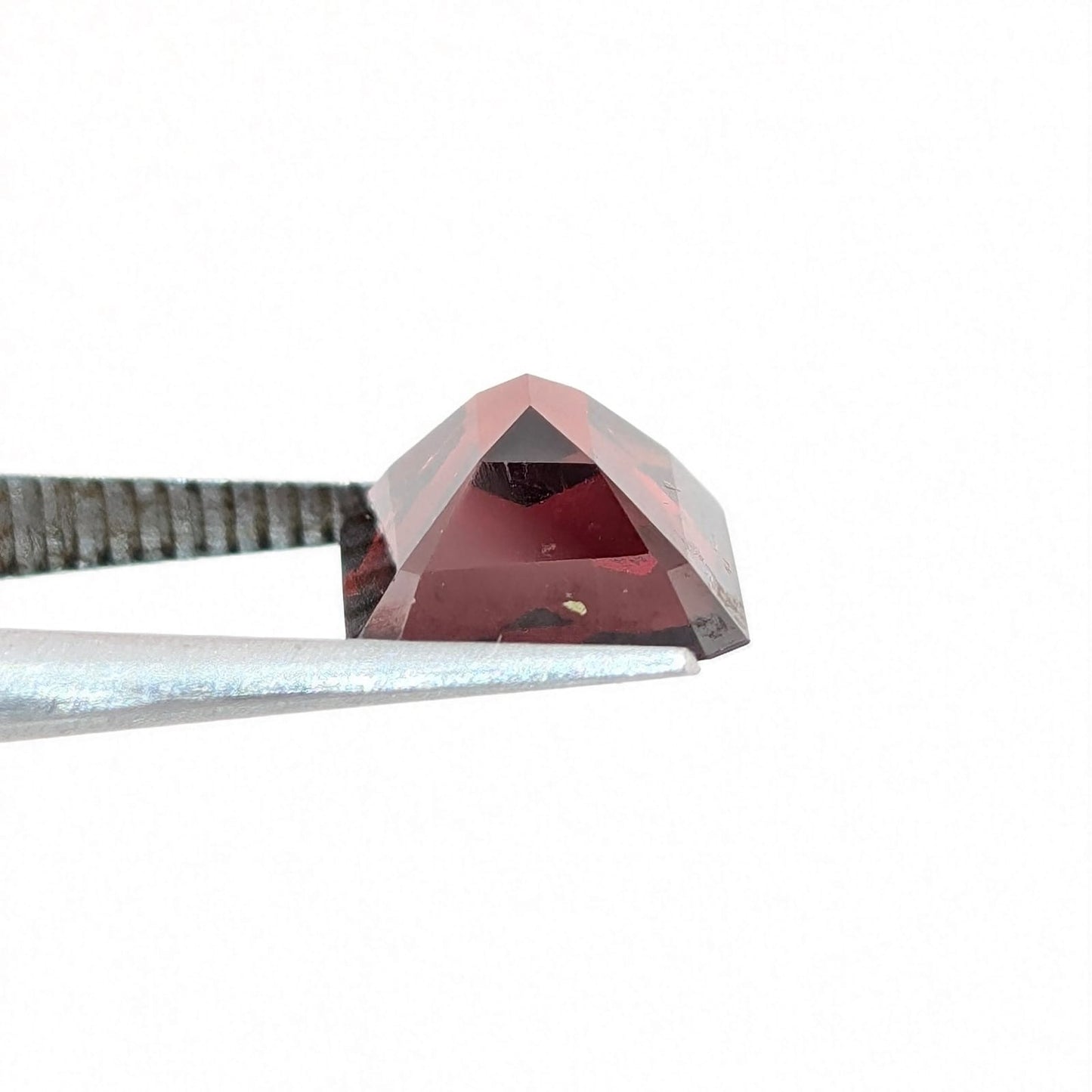 Granate Facetado Rectangular 9 x 7 mm