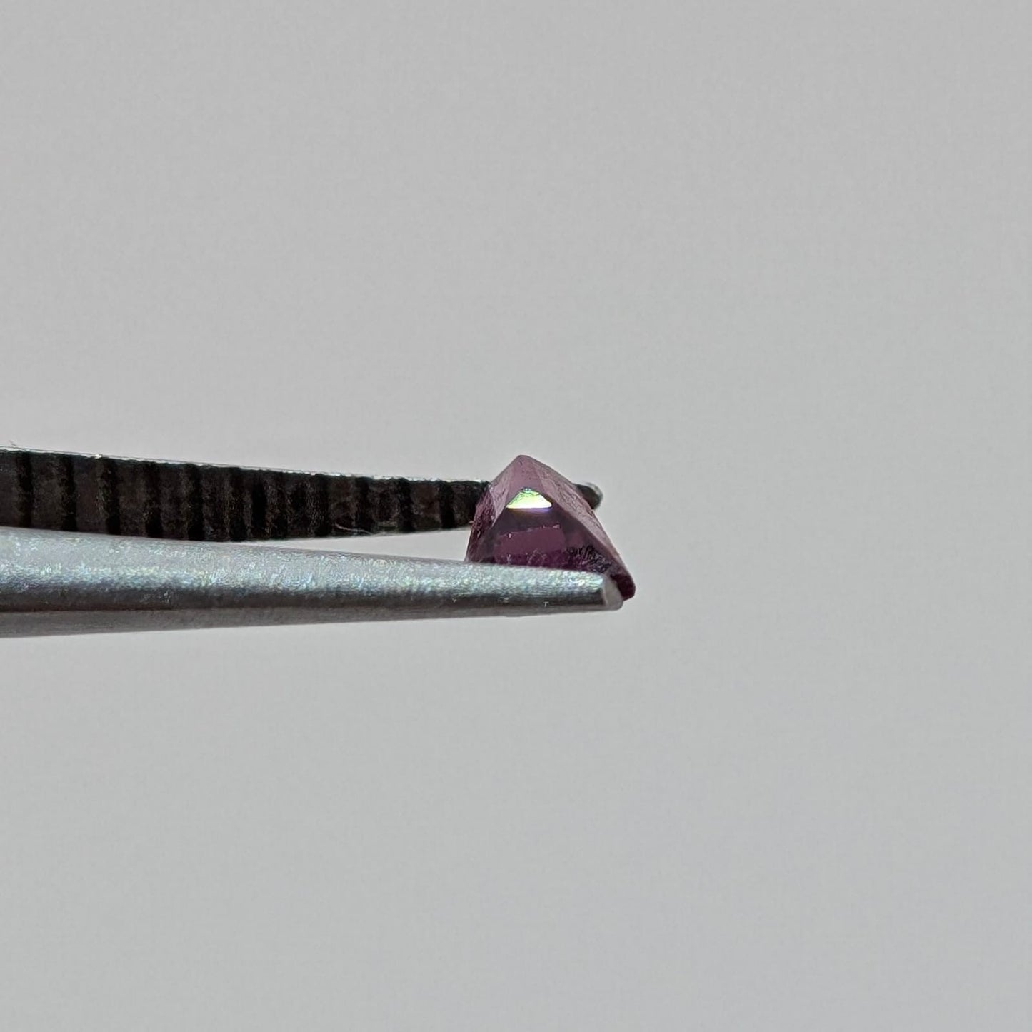 Rodolita Facetado Baguette 2 mm x 4 mm x 3 mm