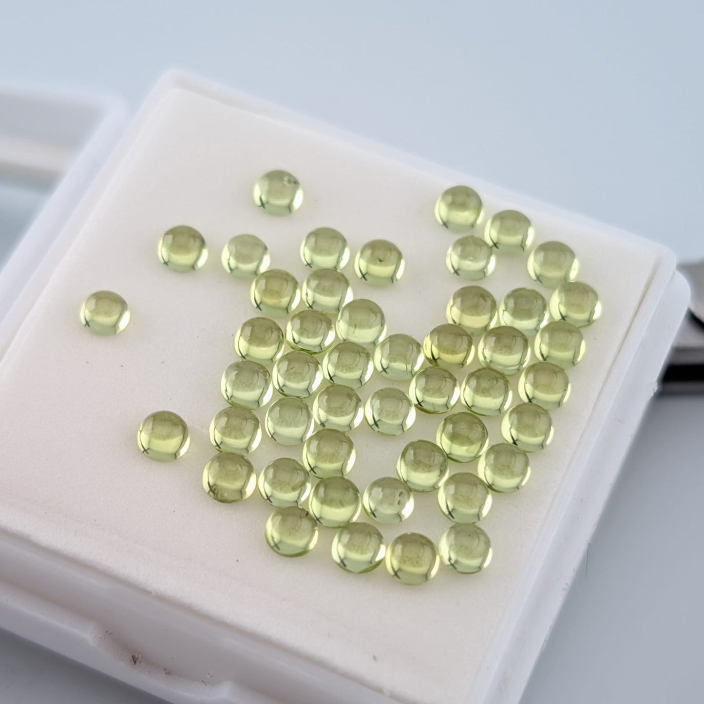 Peridoto Cabuchon Redondo 3 mm