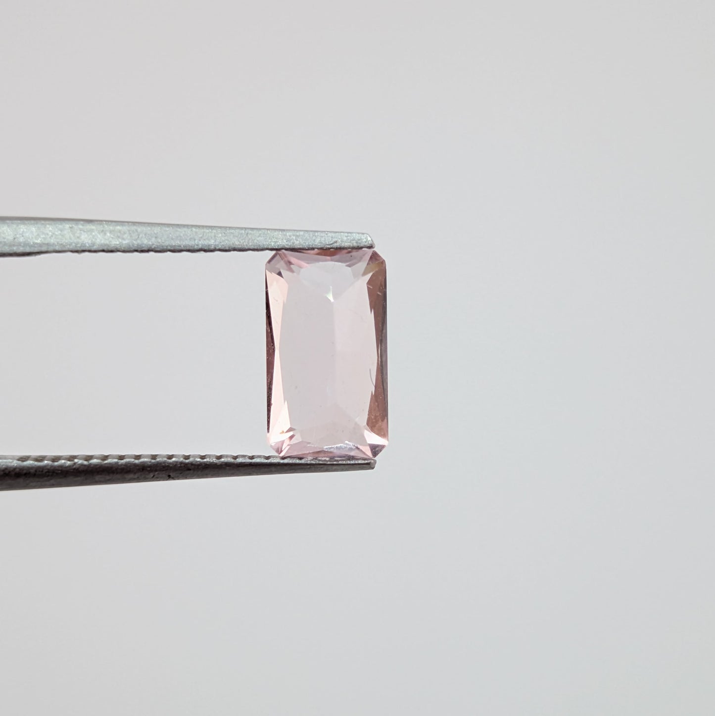 Morganita Facetado Rectángular 7.8 mm x 4.6 mm
