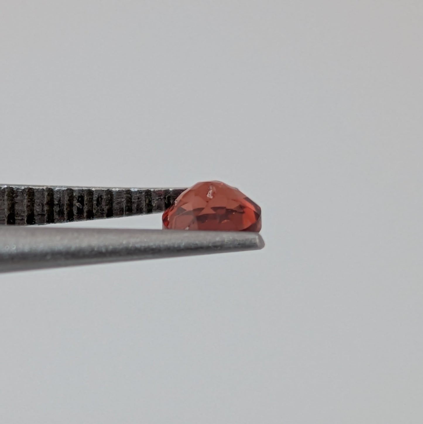 Granate Facetado Redondo 3 mm