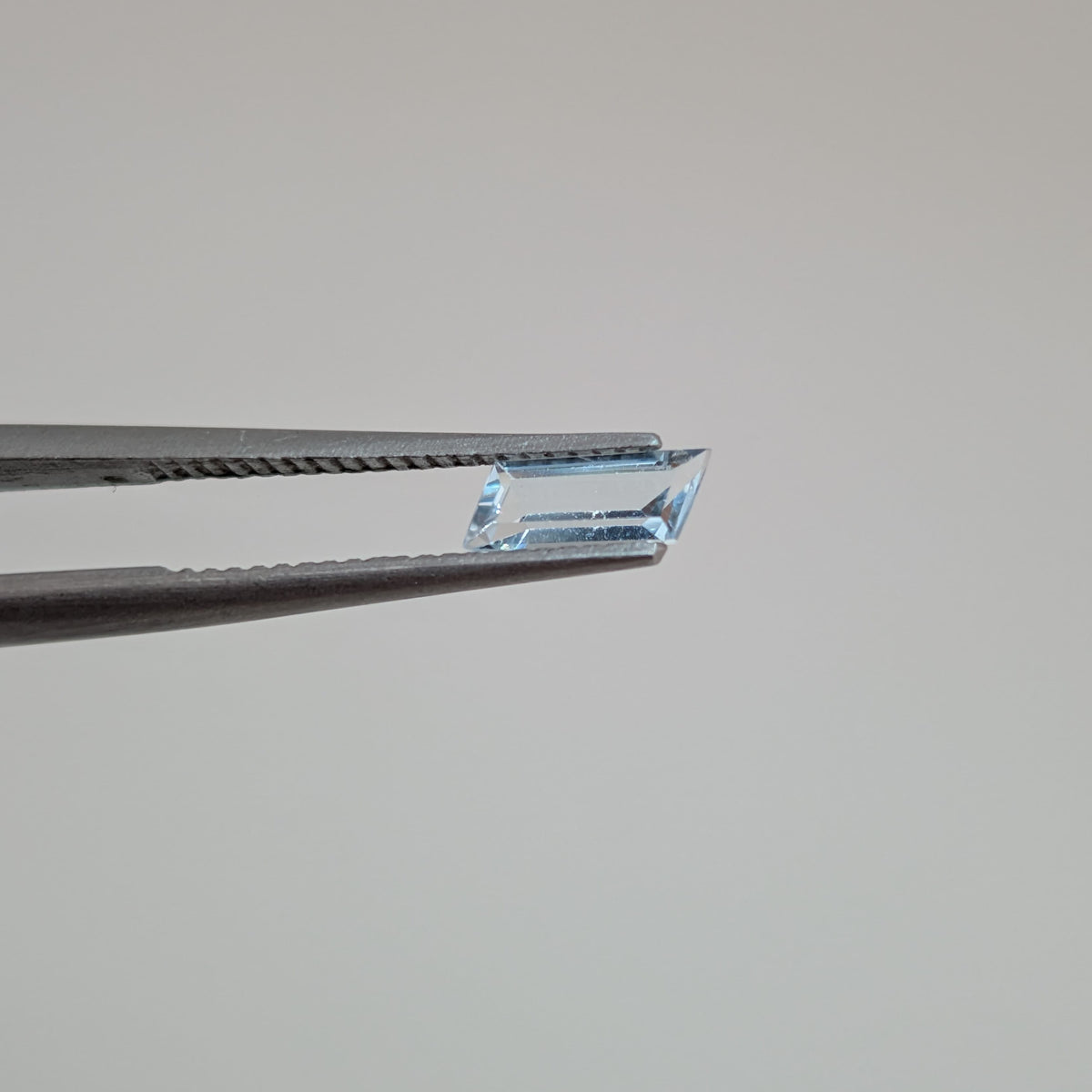 Aguamarina Facetado Forma libre 6 x 2.3 mm