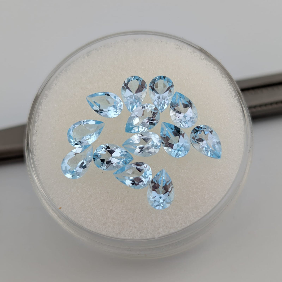 Topacio Sky Blue Facetado Gota 4 mm x 6 mm