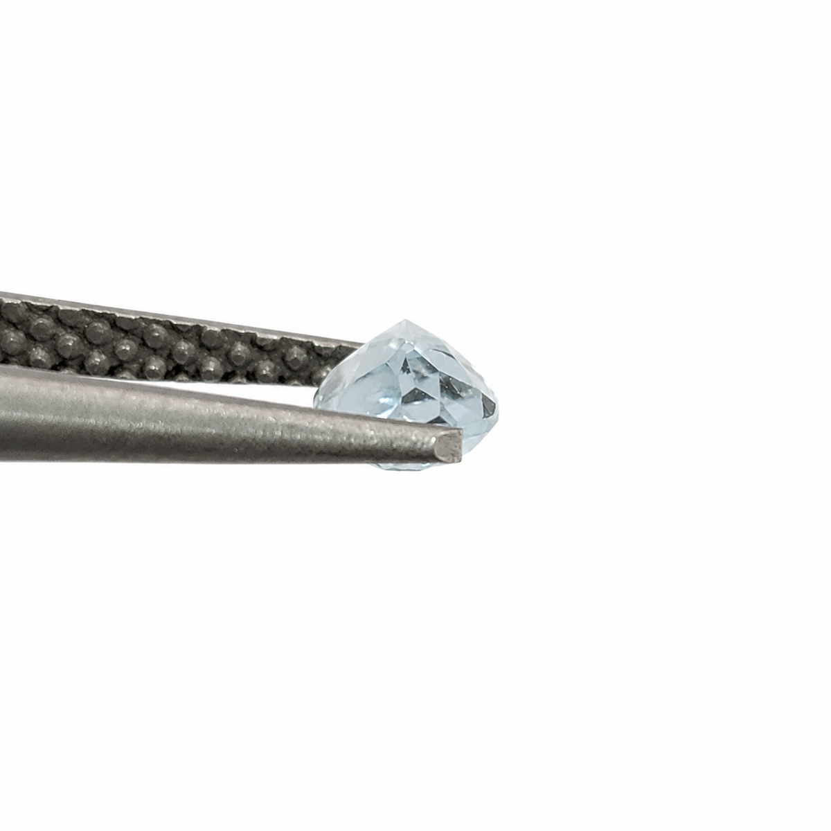 Aguamarina Facetada Ovalada 8 x 4 mm