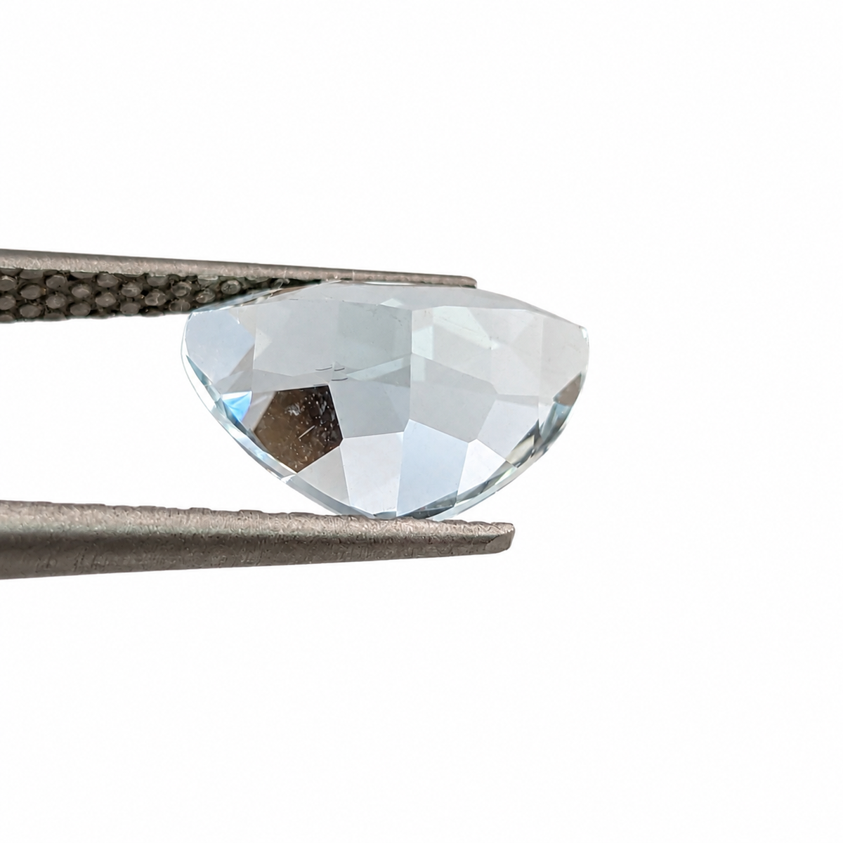 Aguamarina Facetada Trillante 11 x 7.5 mm