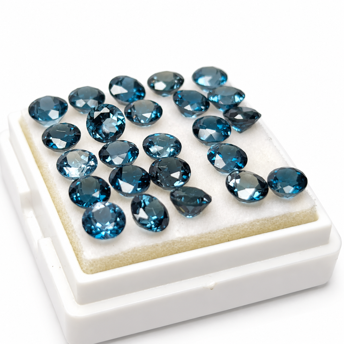 Topacio Azul London Facetado Redondo 4 mm