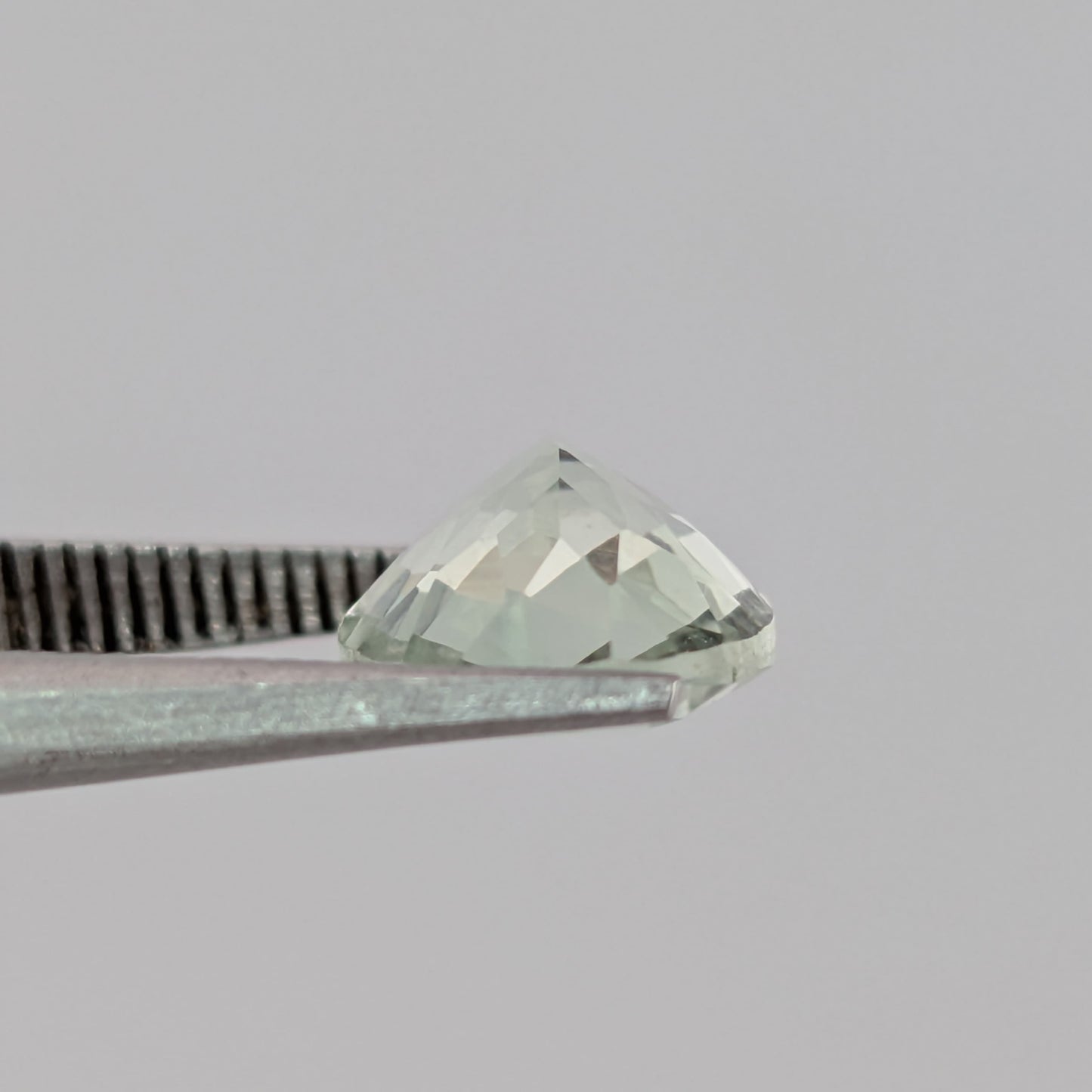 Prasiolita Facetada Ovalada 10 mm x 8 mm