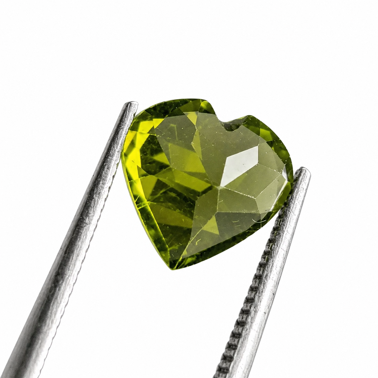 Peridoto Facetado Corazón 7 mm