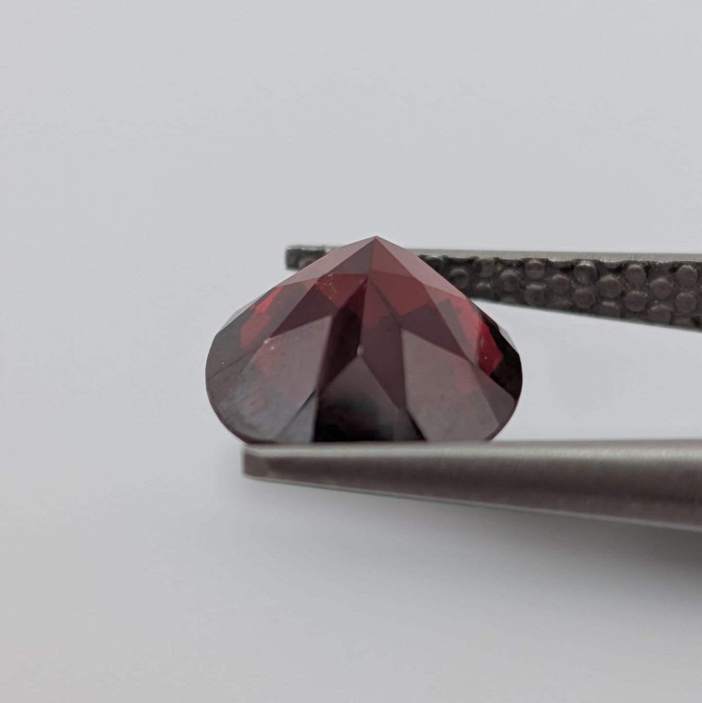 Granate Ovalado Facetado 10 x 8 mm