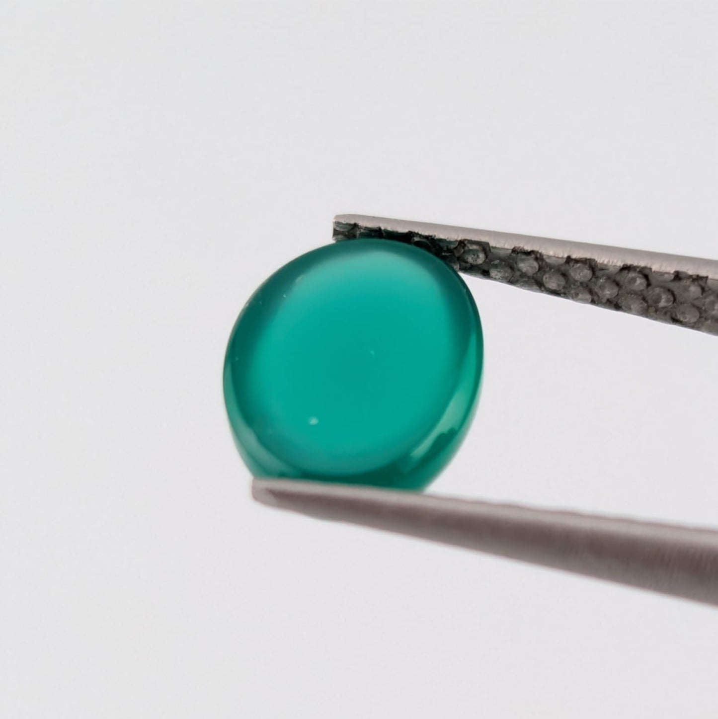 Ónix Verde Cabuchon Ovalado 6 mm x 8 mm