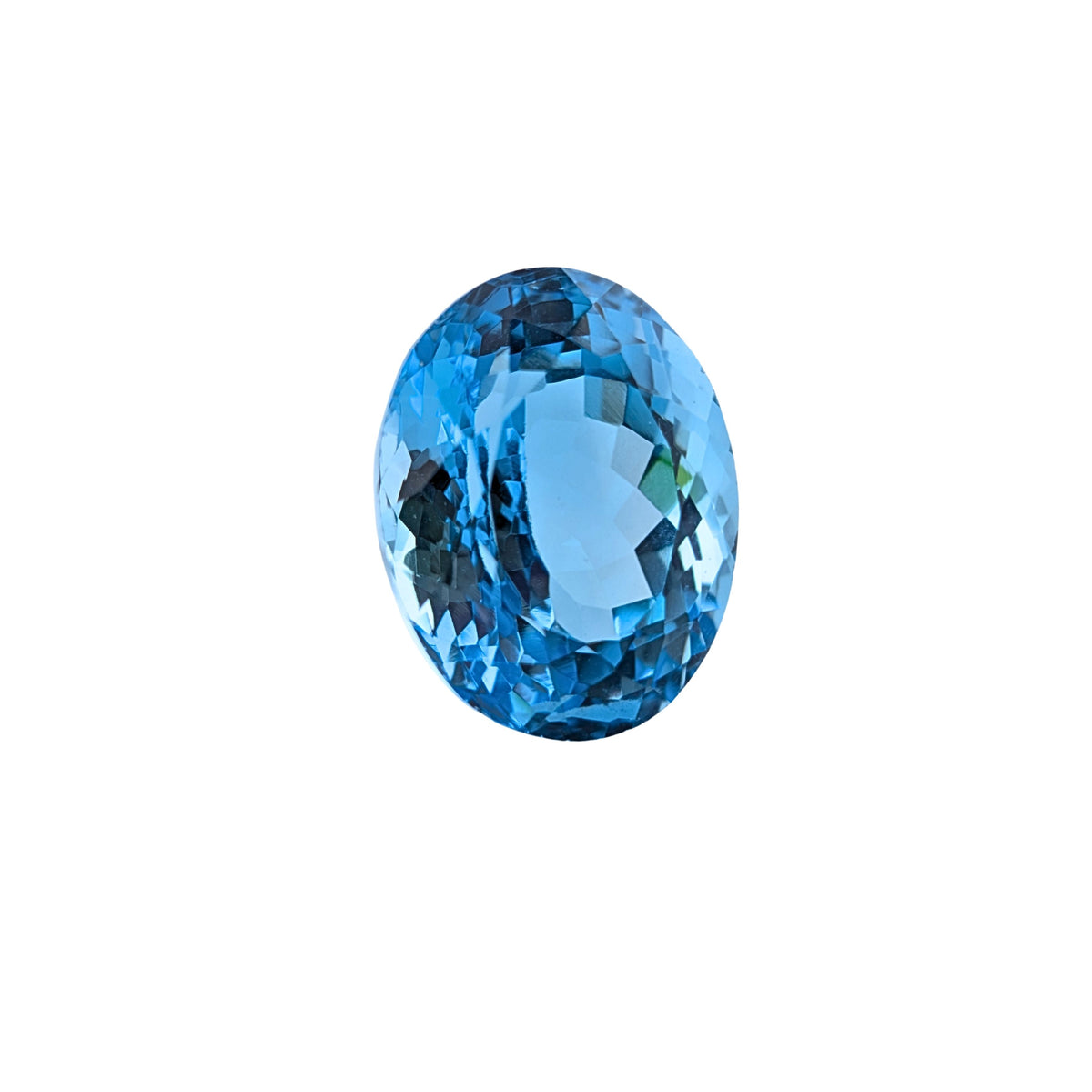 Topacio Swiss Blue Facetado Ovalado 18 x 14.3 mm
