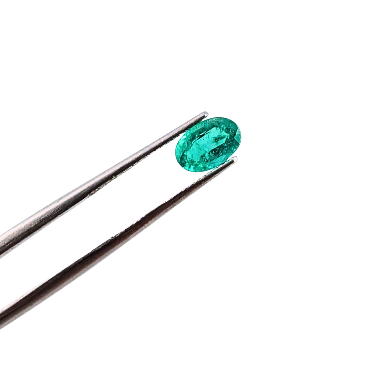 Esmeralda Facetada Ovalada 6 x 4 mm