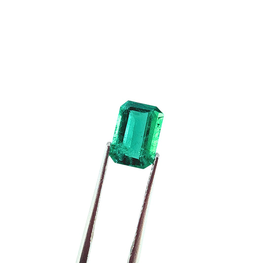 Esmeralda Facetado Rectangular 6.4 x 5.12 mm