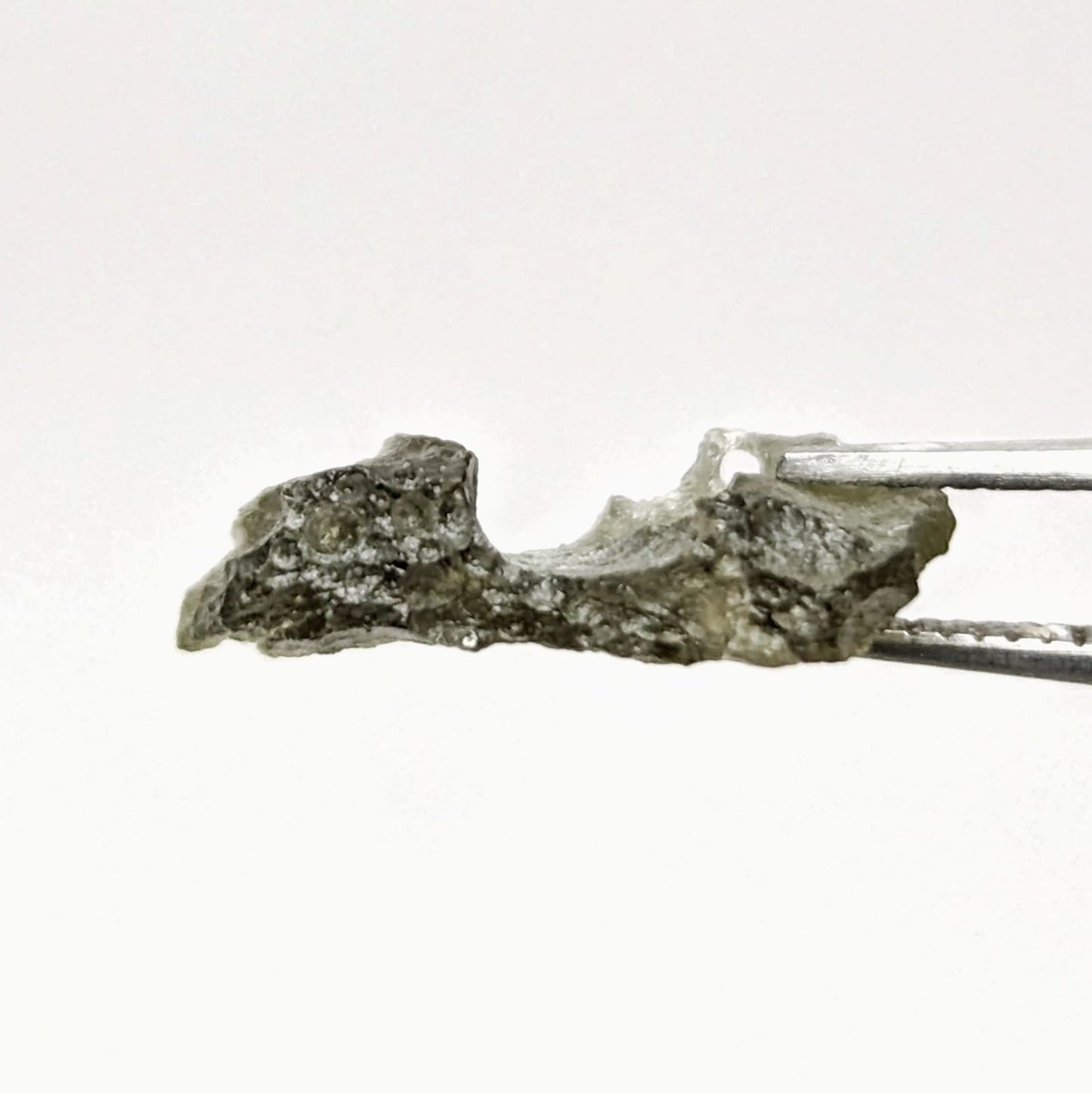 R-MOF2