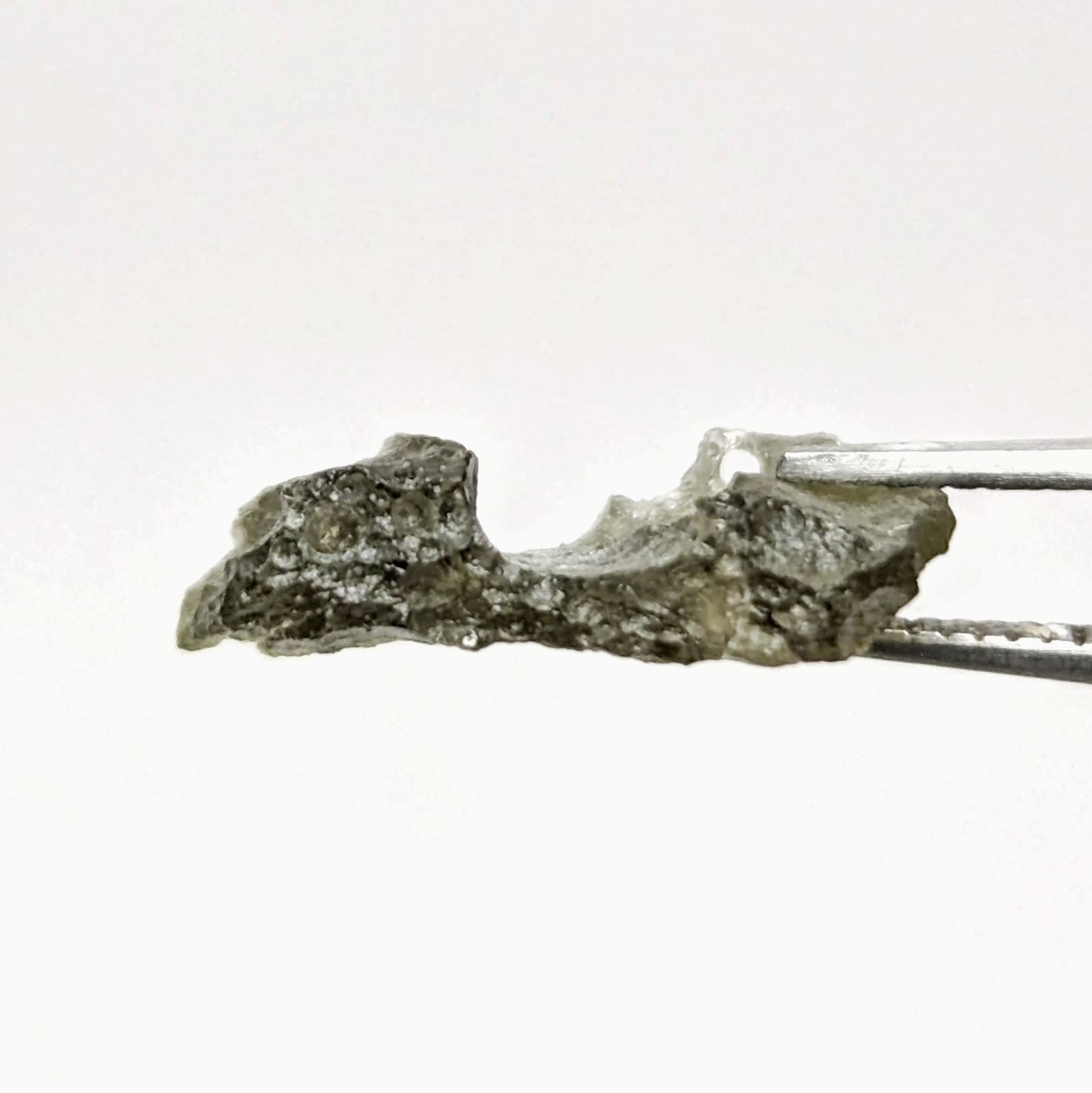 R-MOF2