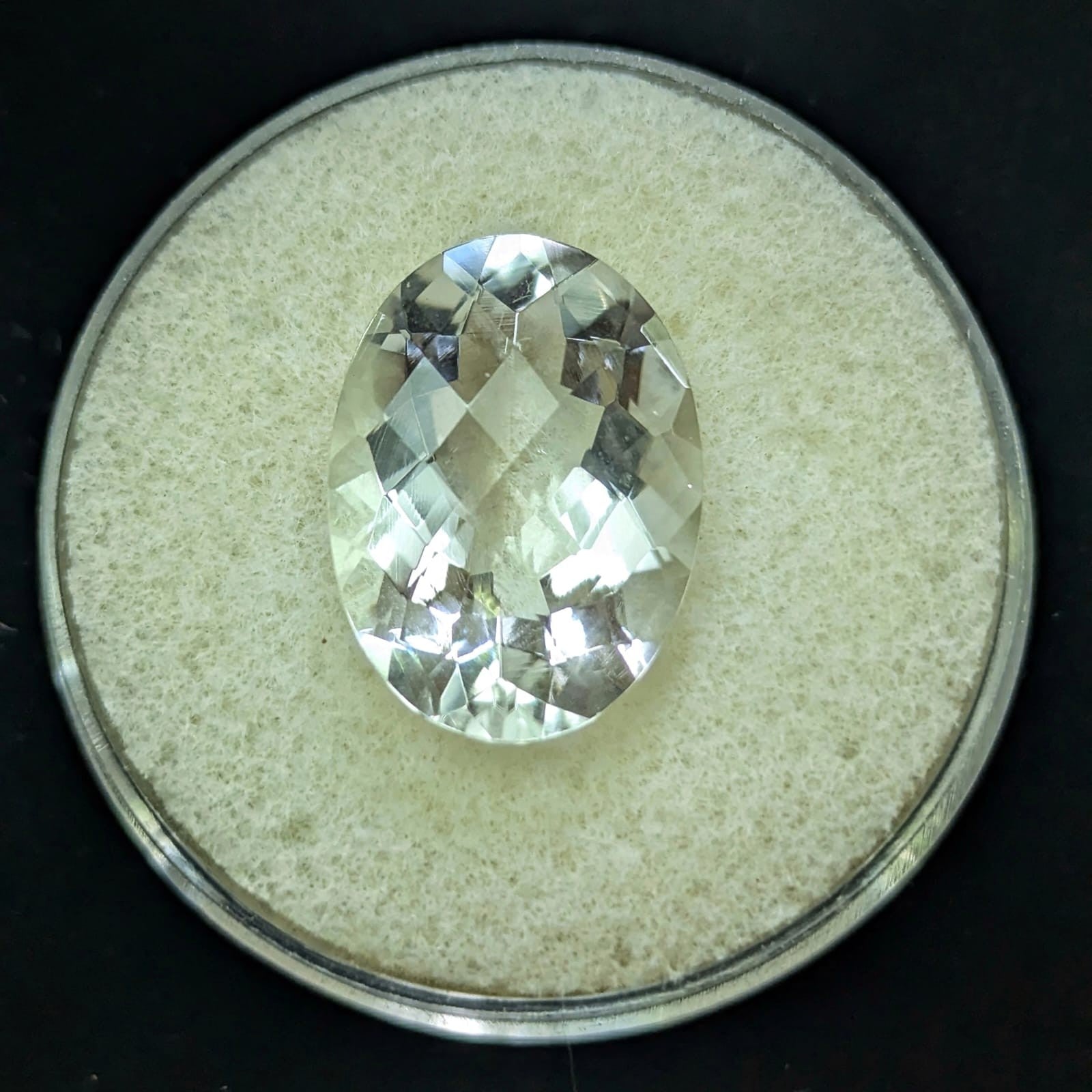 Cuarzo Blanco Facetado Ovalado 18 x 13 mm