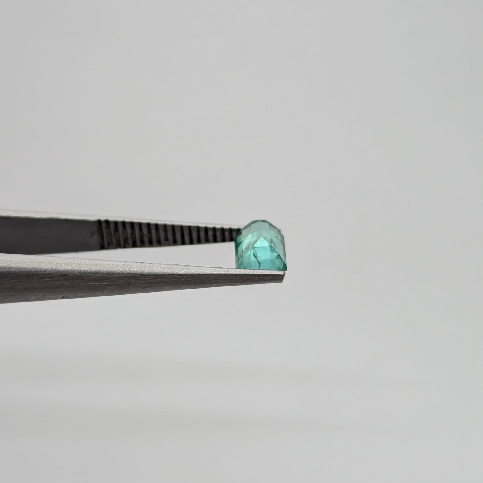 Esmeralda Facetado Marqueza 4 mm x 6 mm