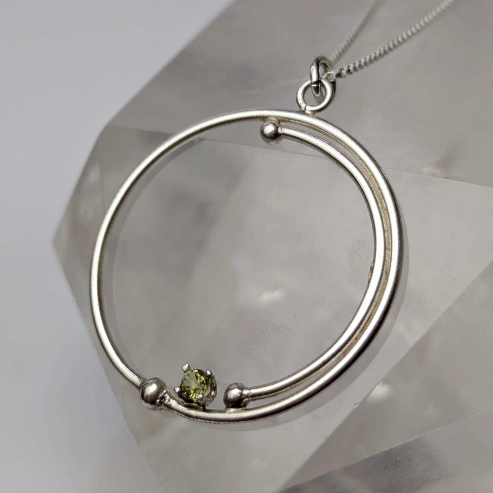 Collar con Peridoto