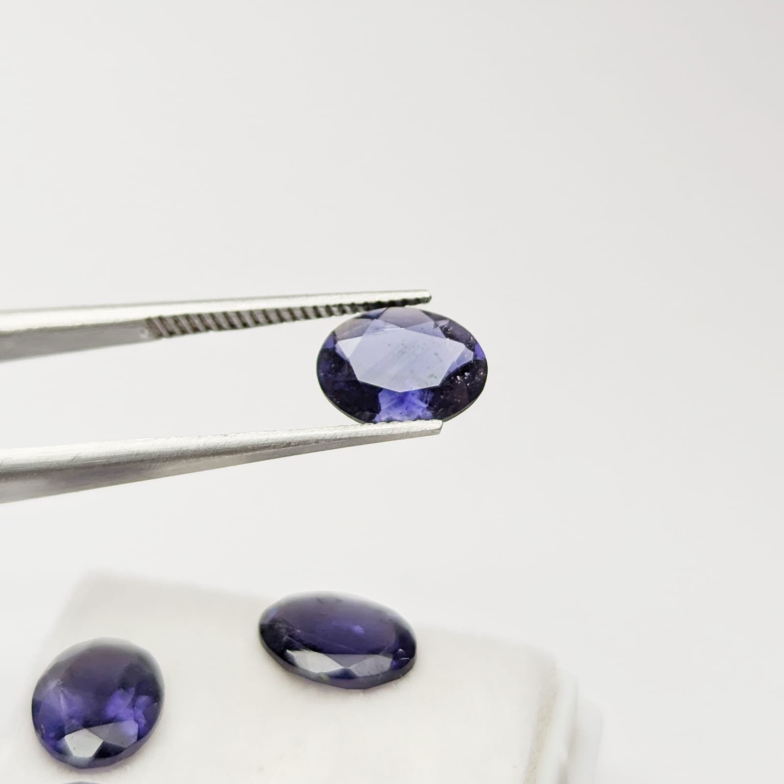 Iolita Facetado Ovalado 6 mm x 8 mm