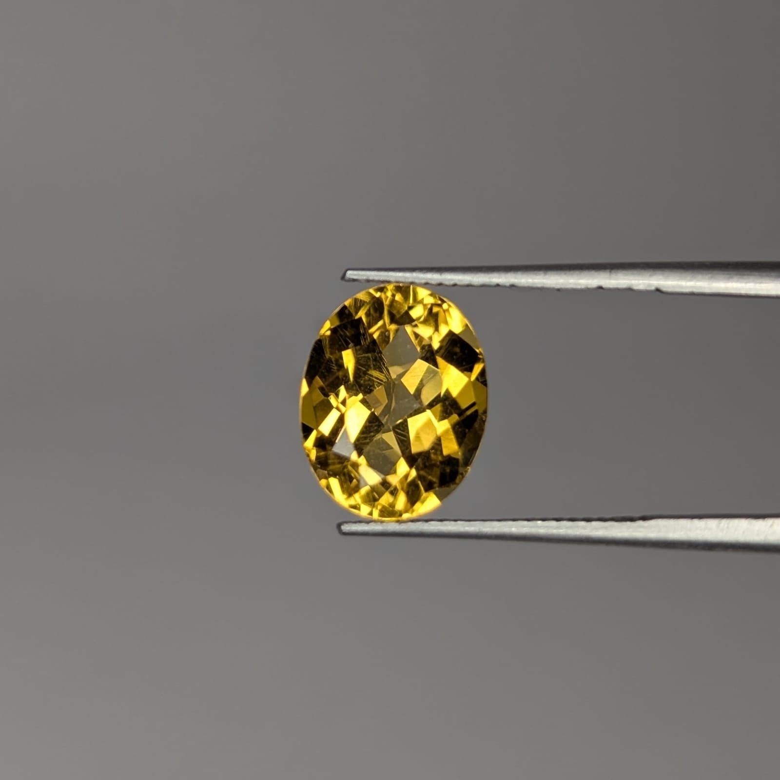 Citrino Facetado Ovalado 10 x 8 mm