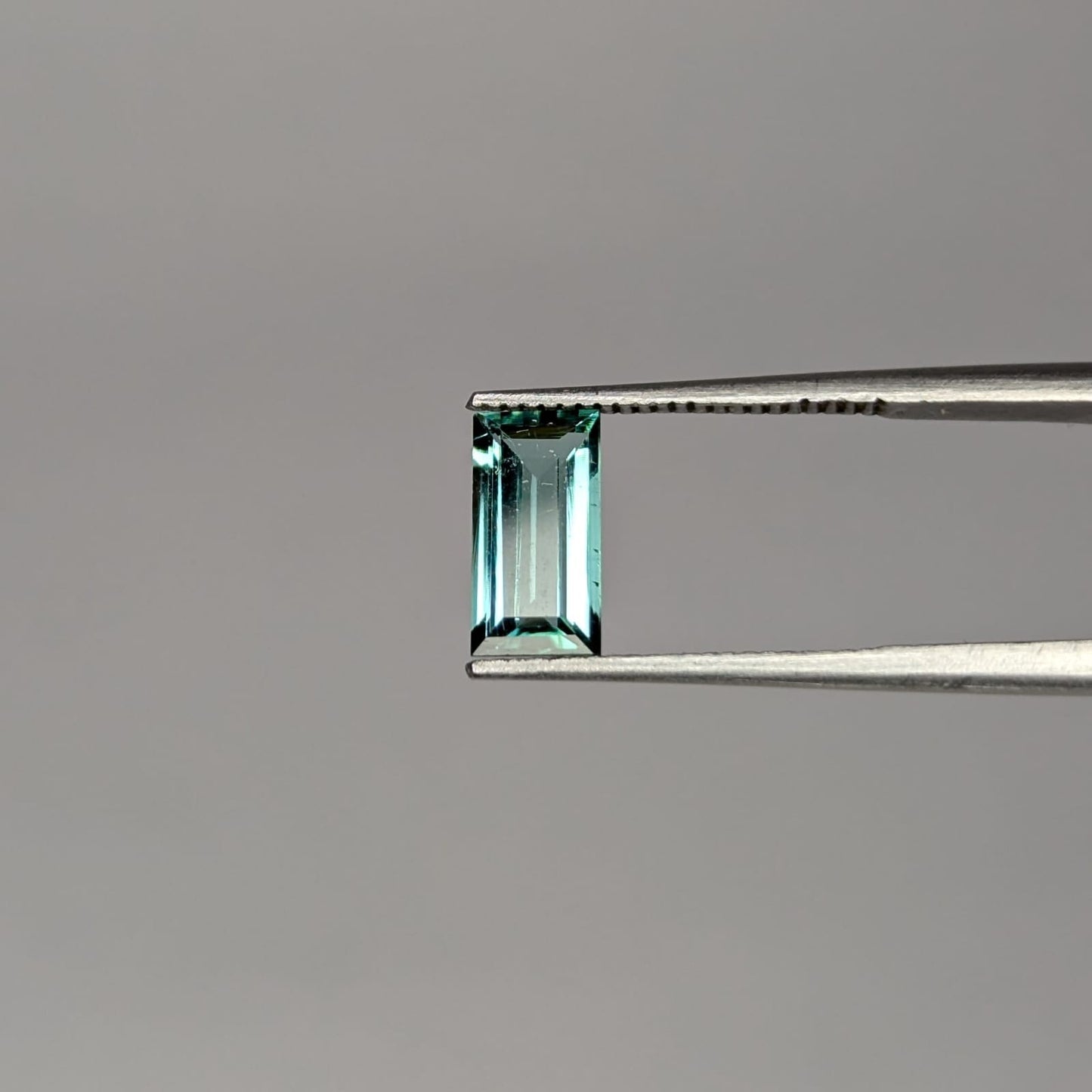 Turmalina Indicolita Facetado Rectangular 8 mm x 4 mm
