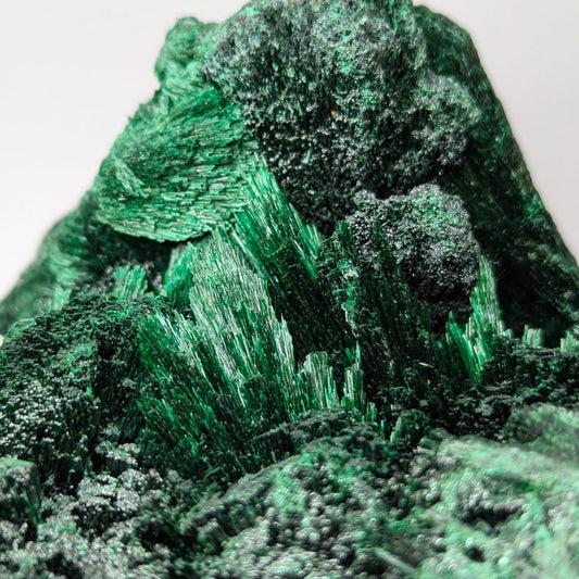 Malaquita Verde Fibrosa En bruto Natural 7 cm