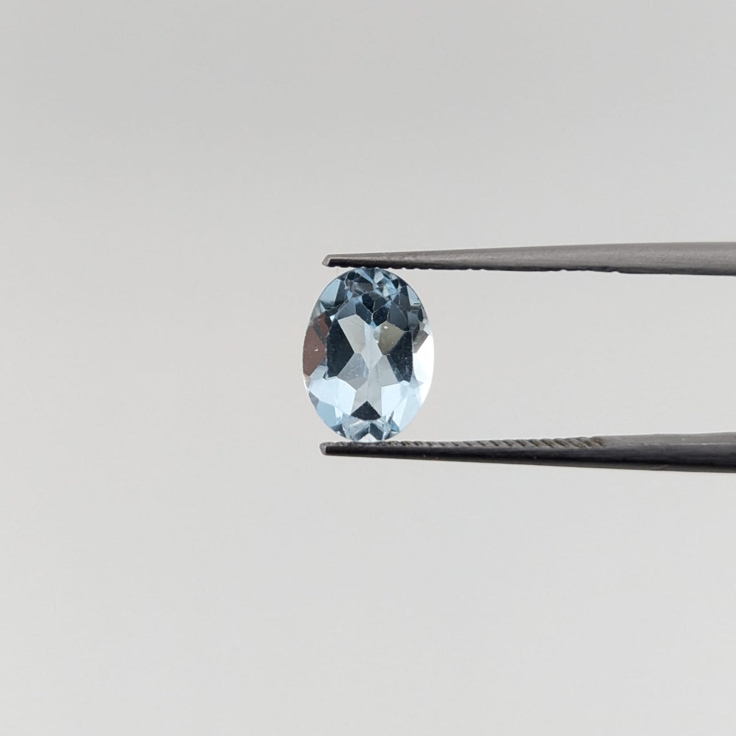 Topacio Sky Blue Facetado Ovalado 6 mm x 8 mm