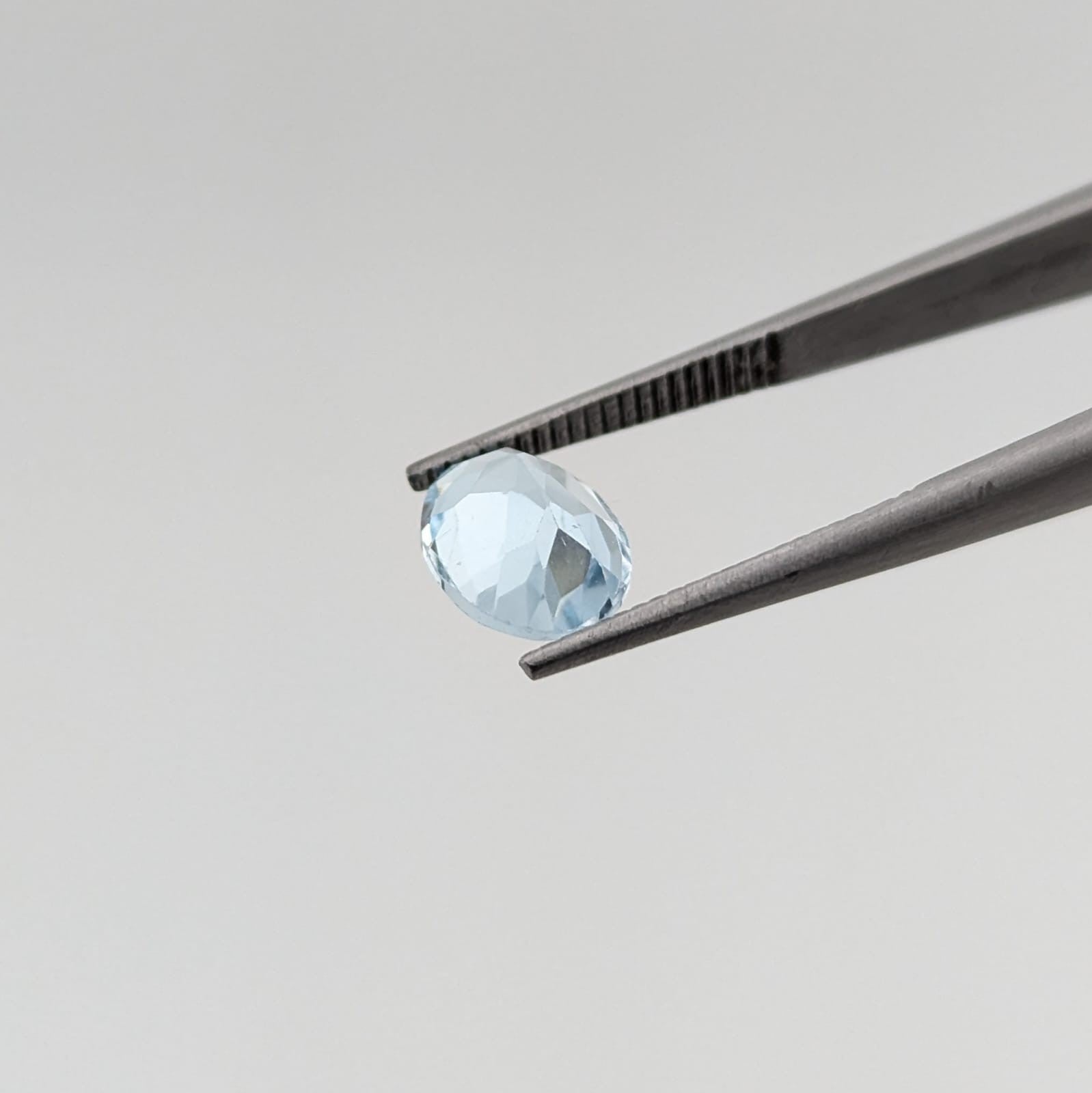 Topacio Sky Blue Facetado Ovalado 6 mm x 8 mm
