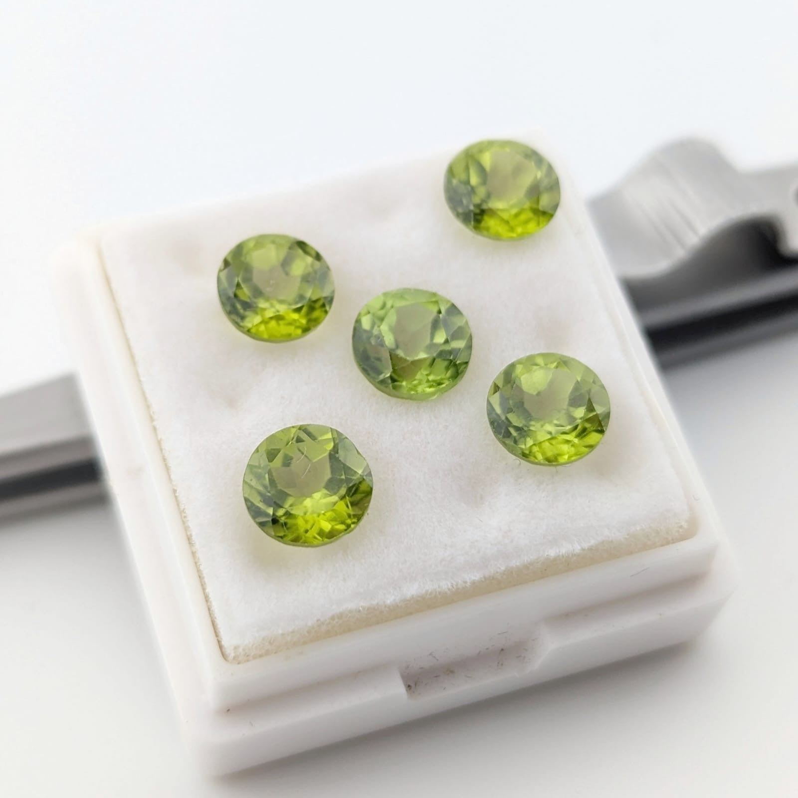 Peridoto Facetado Redondo 6 mm