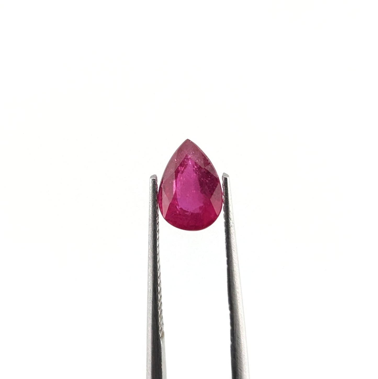 Rubí Facetado Gota 7 x 5 mm