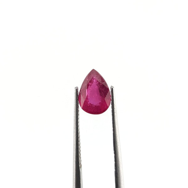 Rubí Facetado Gota 7 x 5 mm