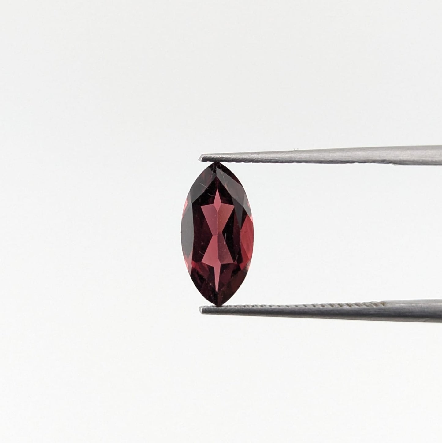 Granate Facetado Marqueza 5 mm x 10 mm