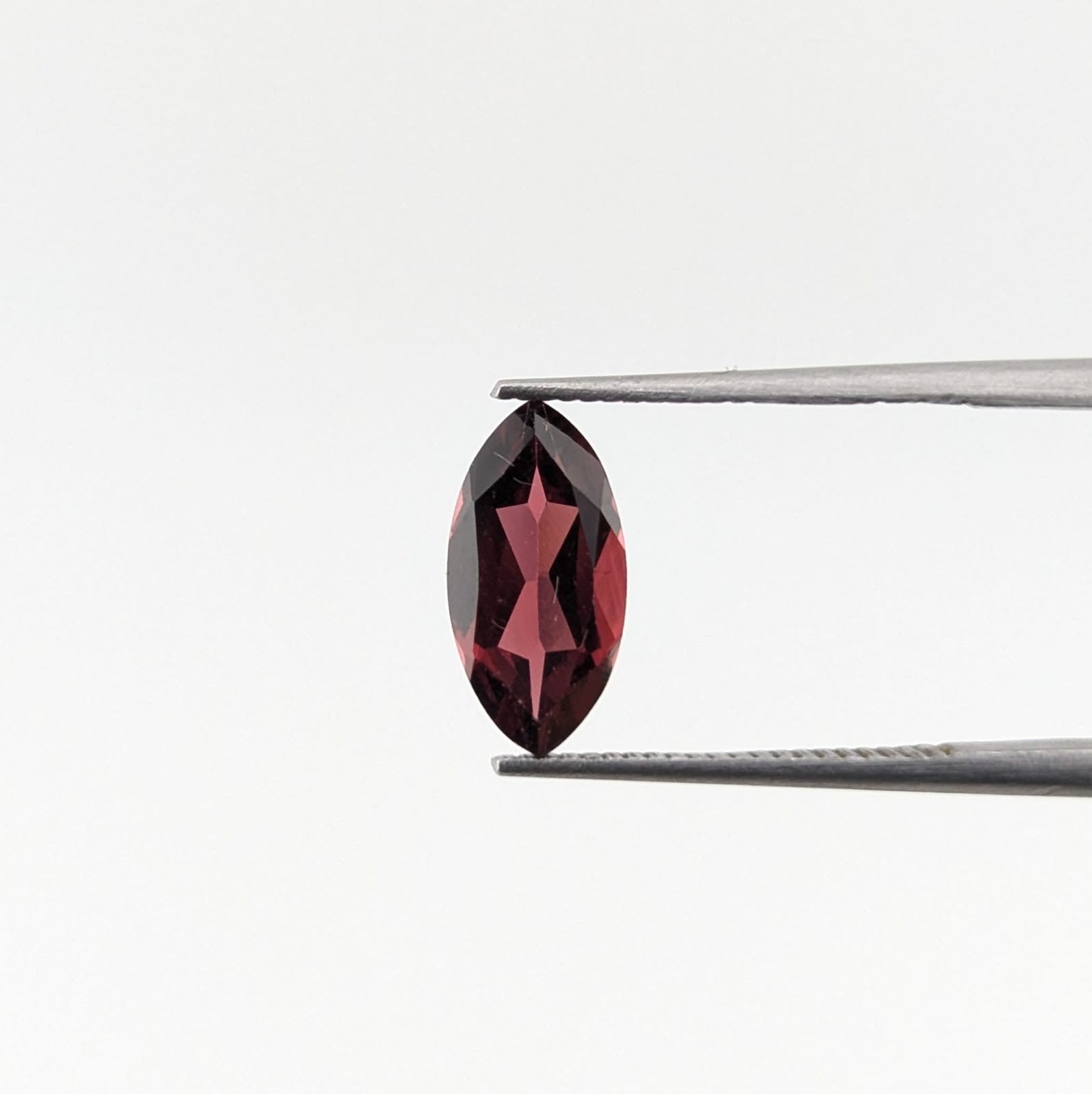 Granate Facetado Marqueza 5 mm x 10 mm