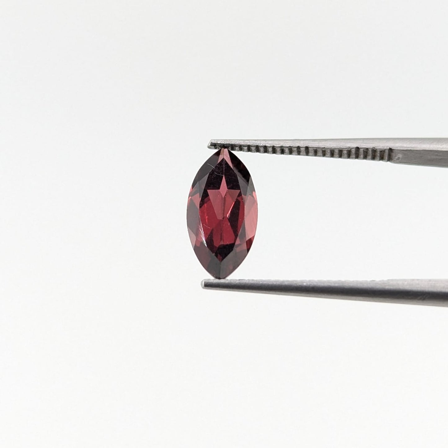 Granate Facetado Marqueza 5 mm x 10 mm