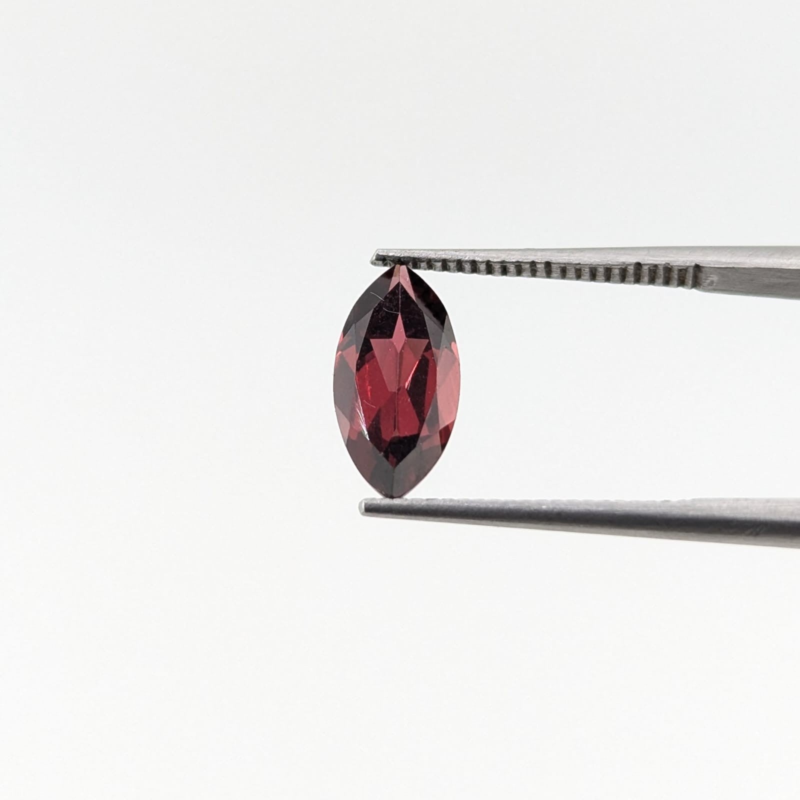 Granate Facetado Marqueza 5 mm x 10 mm
