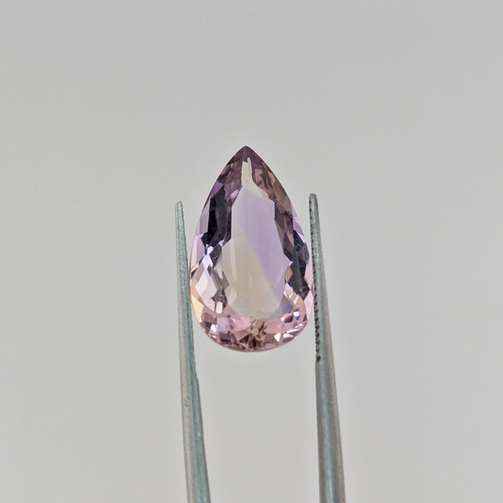 Ametrino Facetado Gota 16 mm x 9.4 mm