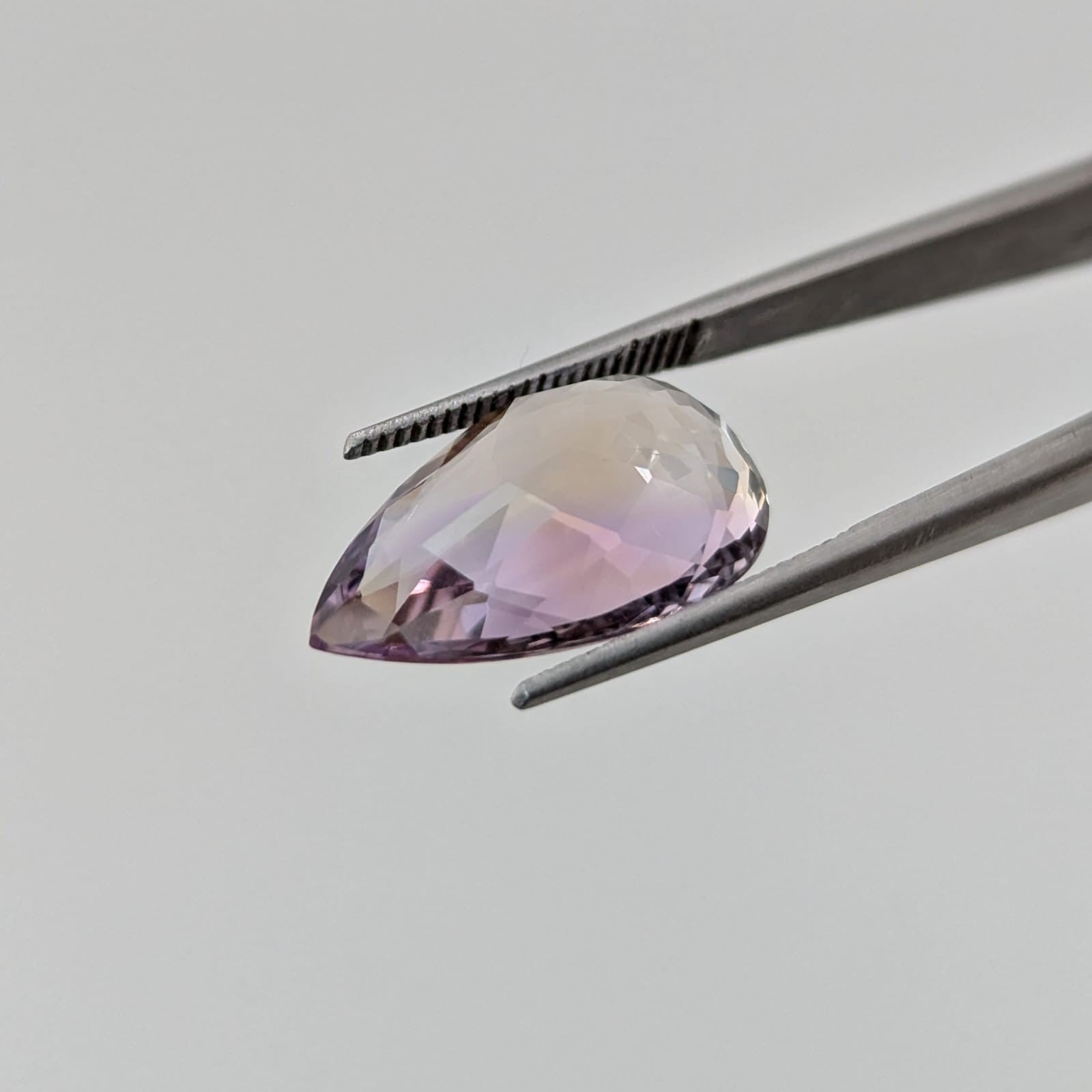 Ametrino Facetado Gota 16 mm x 9.4 mm