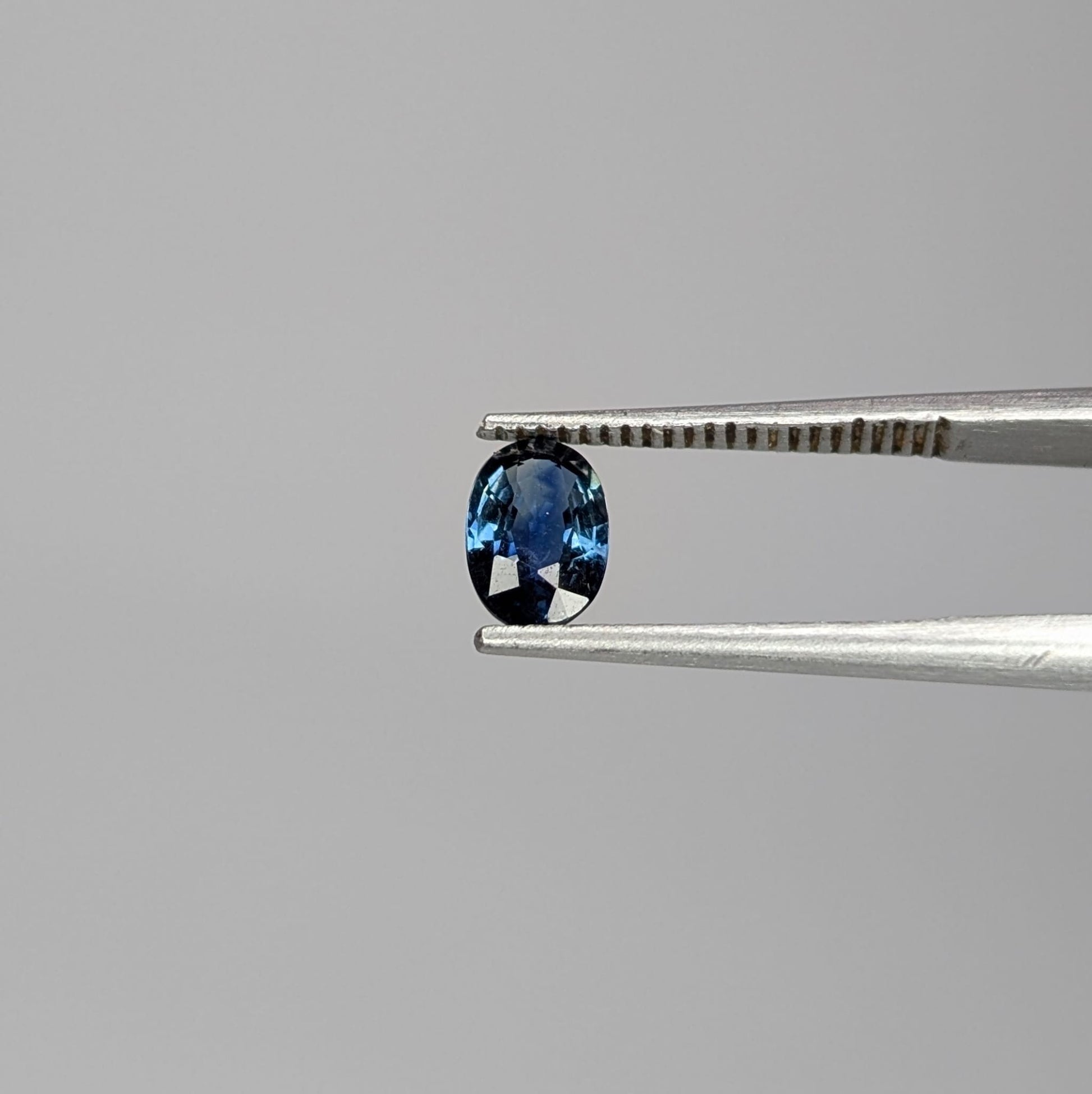 Zafiro Azul Facetado Ovalado 4x6 mm