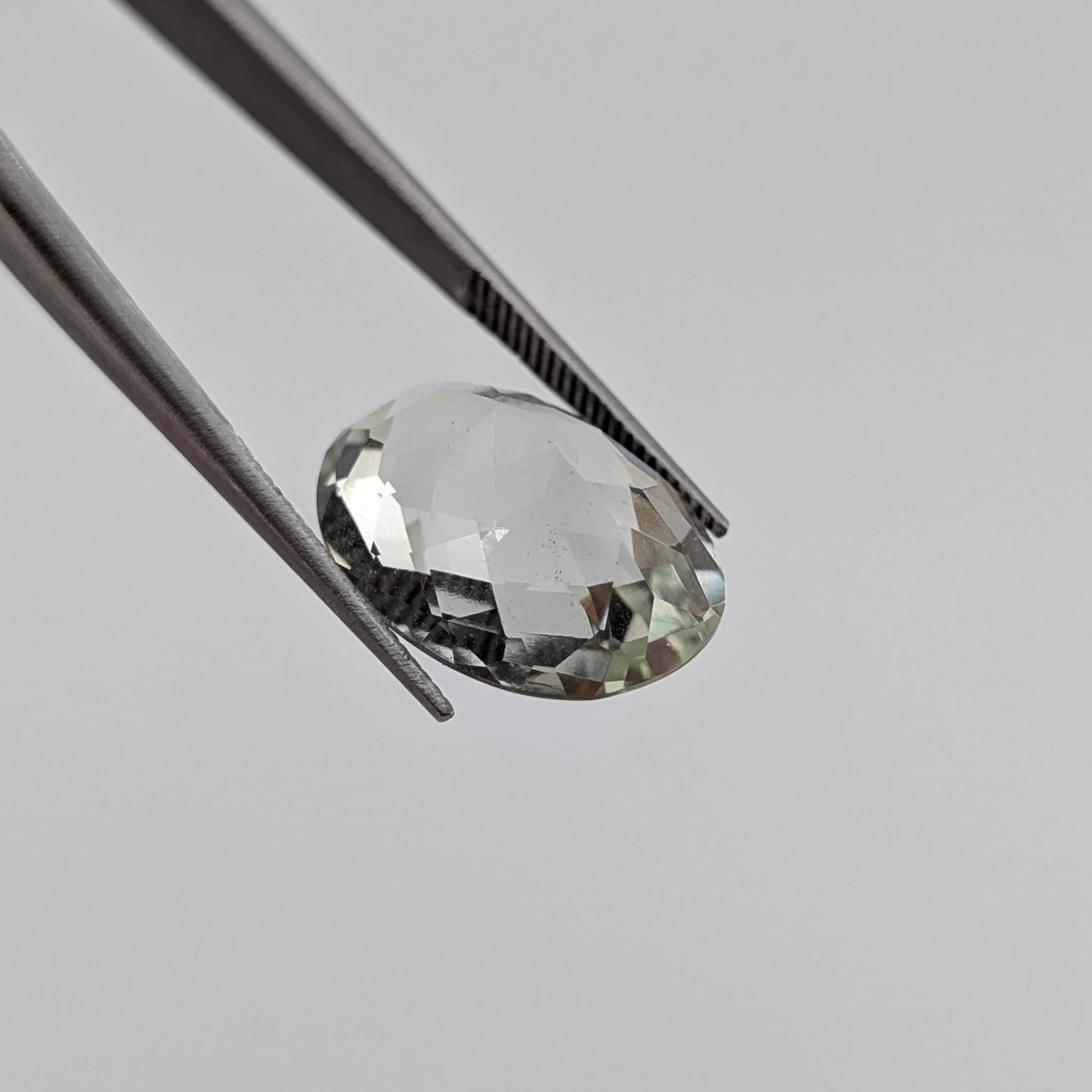Prasiolita Facetado Ovalado 12 mm x 16 mm