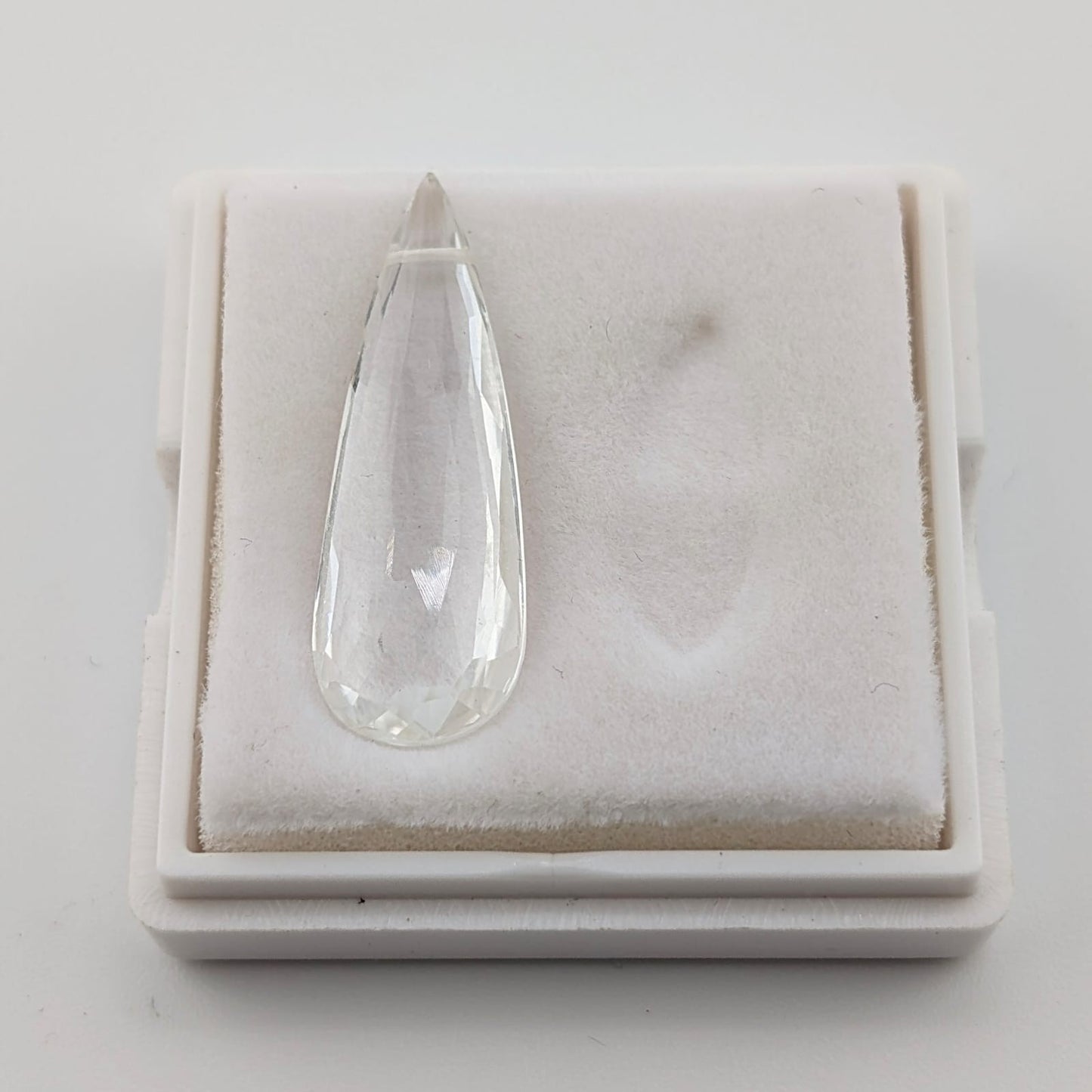 Briolette Onix Verde 8x5mm