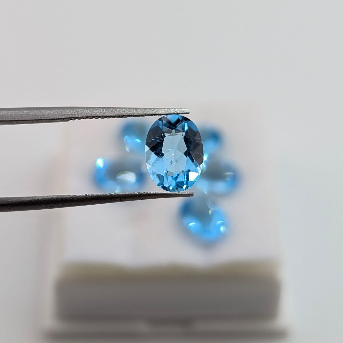 Topacio Azul Suizo Facetado Ovalado 8 x 6 mm