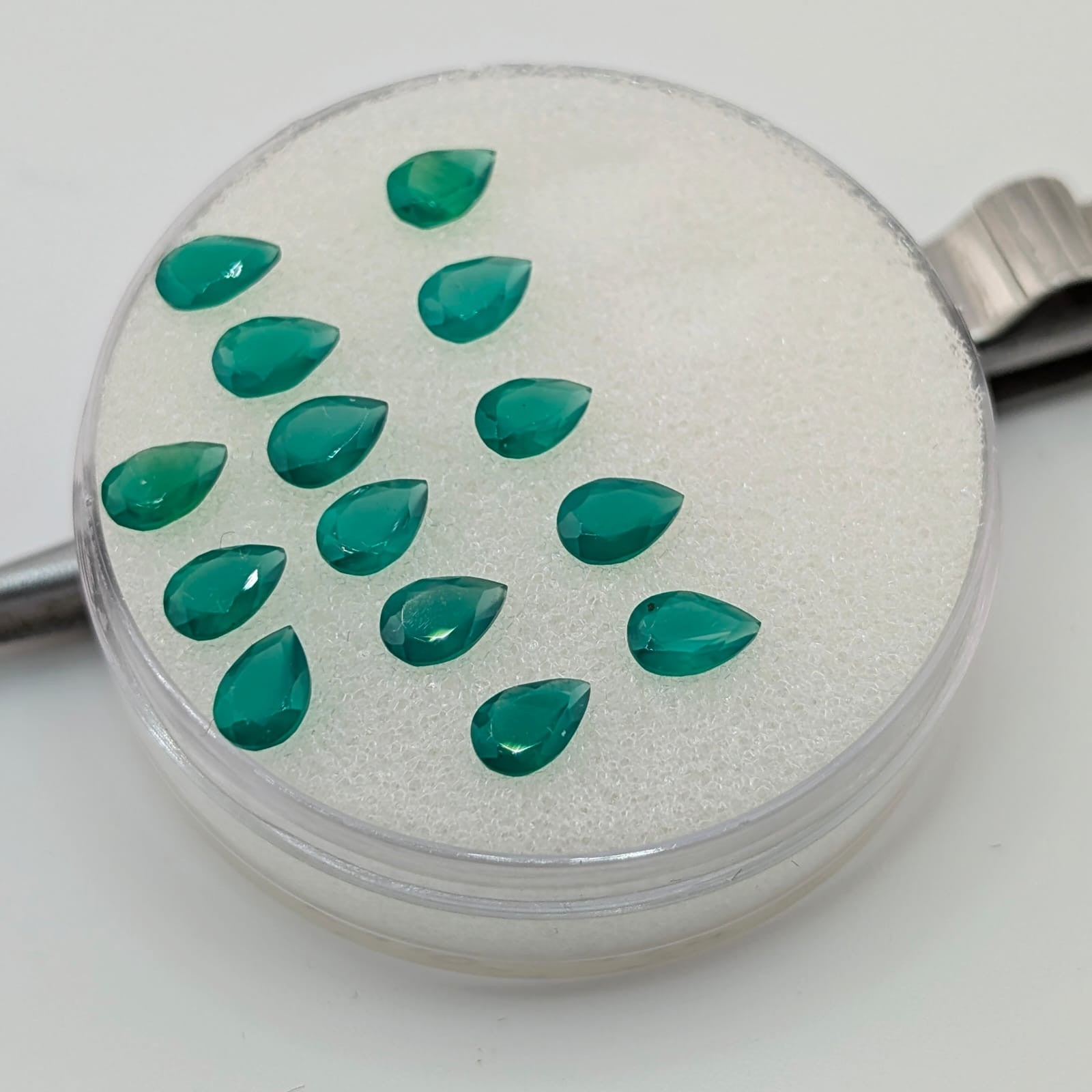 Ónix Verde Facetado Gota 4 mm x 6 mm