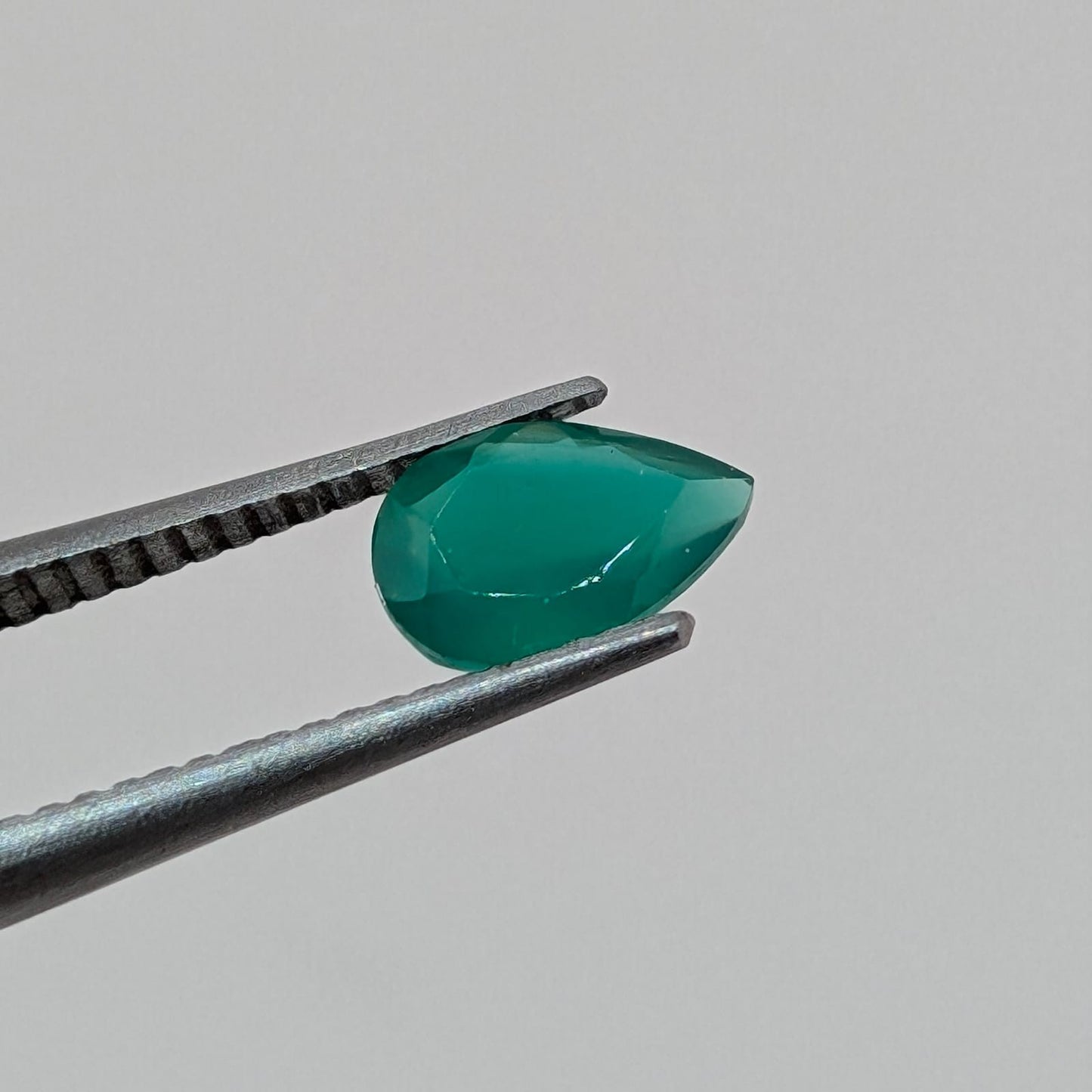 Ónix Verde Facetado Gota 4 mm x 6 mm