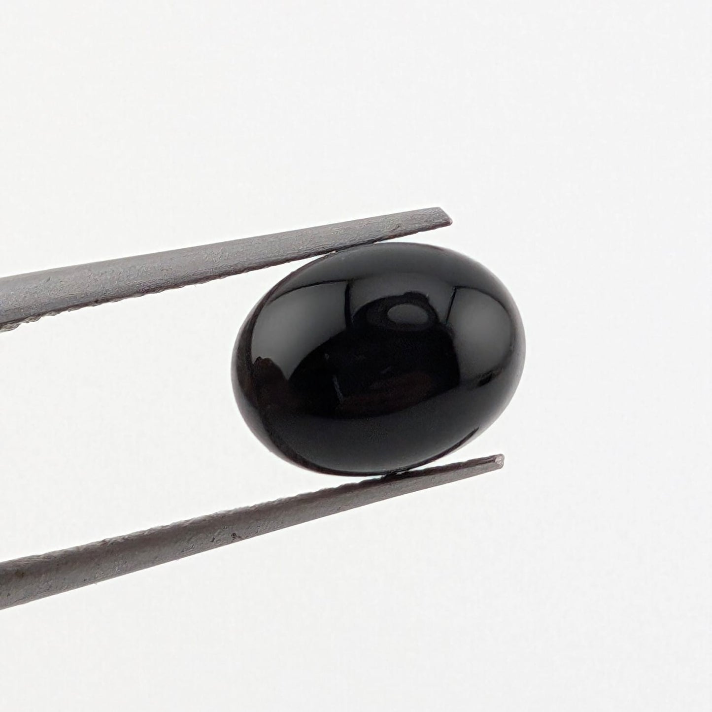 Ónix Negro Cabuchon Ovalado 6 mm x 8 mm
