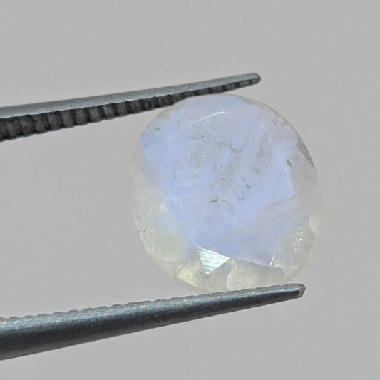 Piedra Luna Arcoiris Facetado Ovalado 10 x 8 mm
